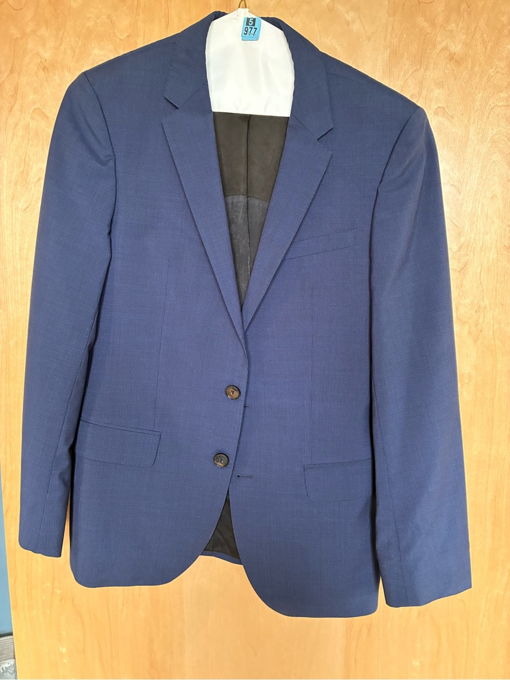 Hugo Boss Navy Two-Button Suit 36R